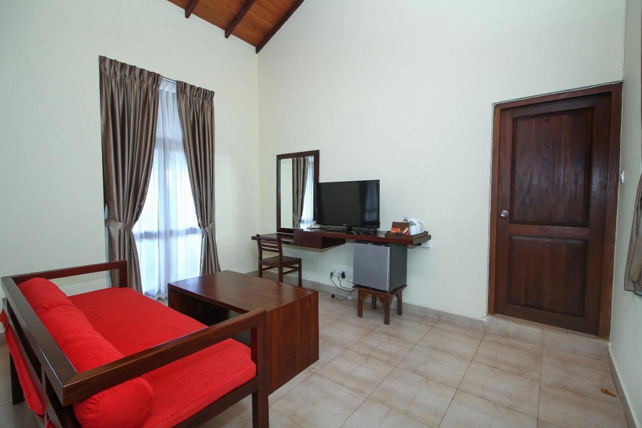 Maresia Beach Villa Wadduwa Exterior foto